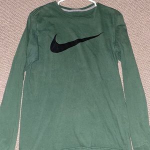Nike Long Sleeve Graphic T-Shirt
